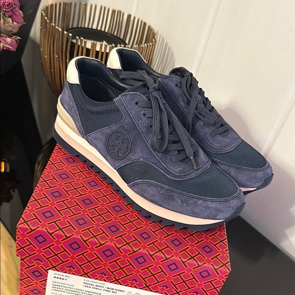 Tory Burch Sawtooth Logo Sneakers in Royal Navy/New Ivory/Sea Shell Pink - Picture 6 of 8